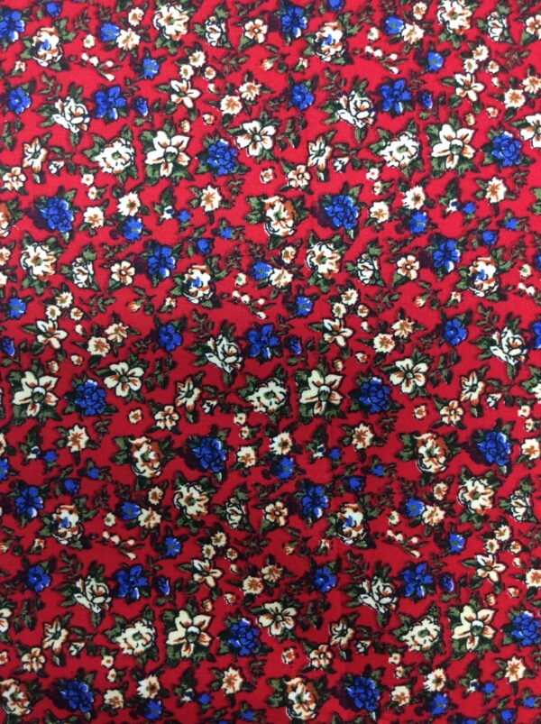 Flores Azules fondo rojo