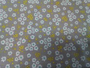 Daisy Fondo Gris