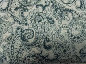 Chiffon Crema Con Gris
