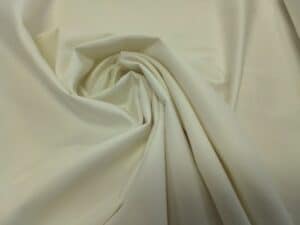 Piqué Color Ecru